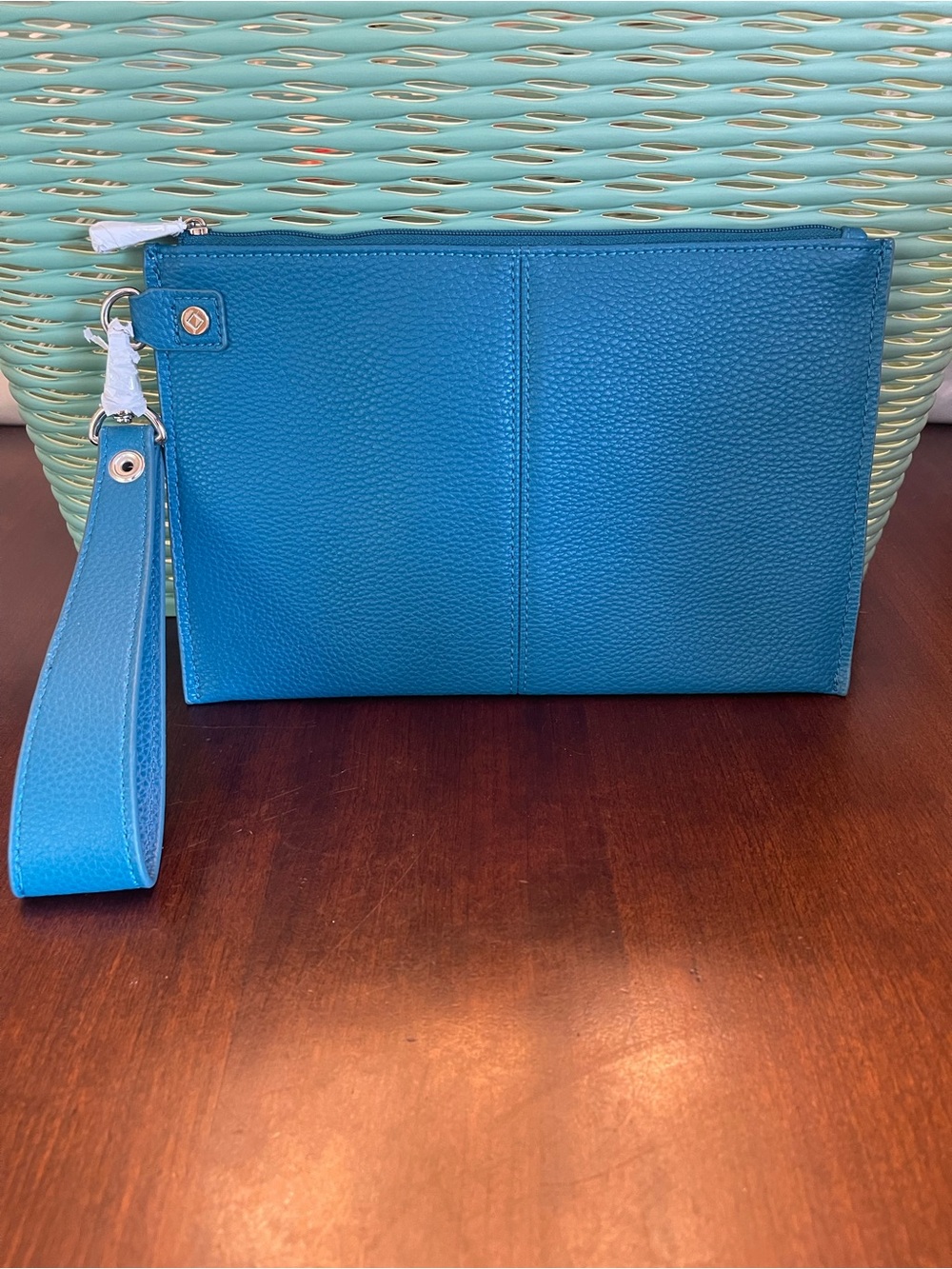 NWOT Thirty-One Teal Jewell envelope wristlet with detachable strap 6.75 x 9.75 - Picture 3 of 7
